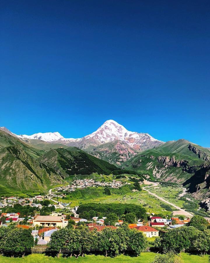 Guesthouse Elli & Cottages Kazbegi Exterior foto